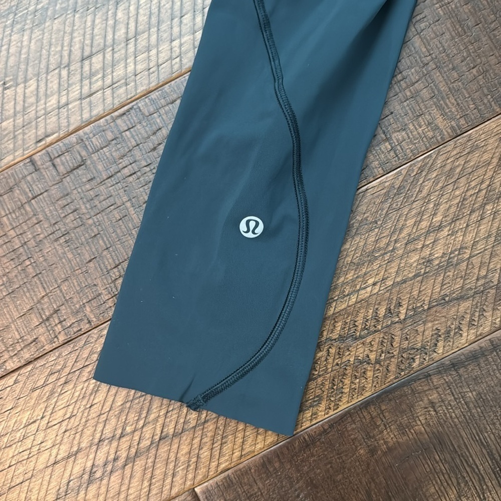 Lululemon Run The Day Crop (17")
Submarine / Black - Picture 7 of 12